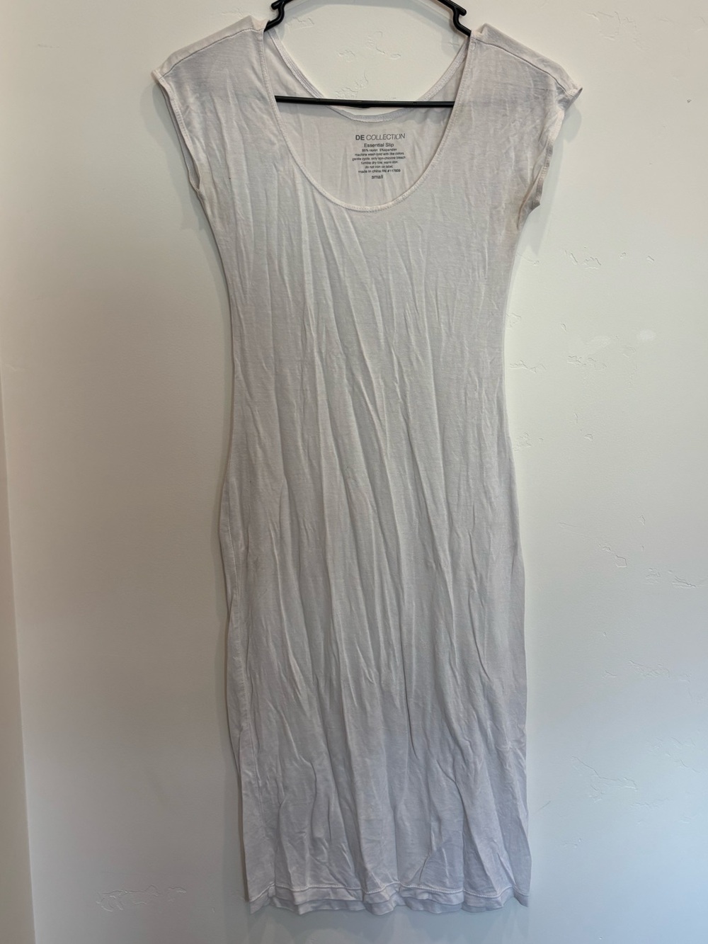 DE Collection White Slip